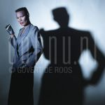 15-09-1980 Grace Jones at studio in Amsterdam, The Netherlands. September 15, 1980.

[keywords]Posed, Half Length, Eyecontact, Sigaret, Shadow[/keywords]